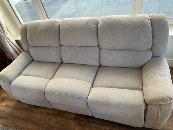 3 piece Suite of furniture - Main image