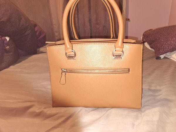 Hangbag - Main image