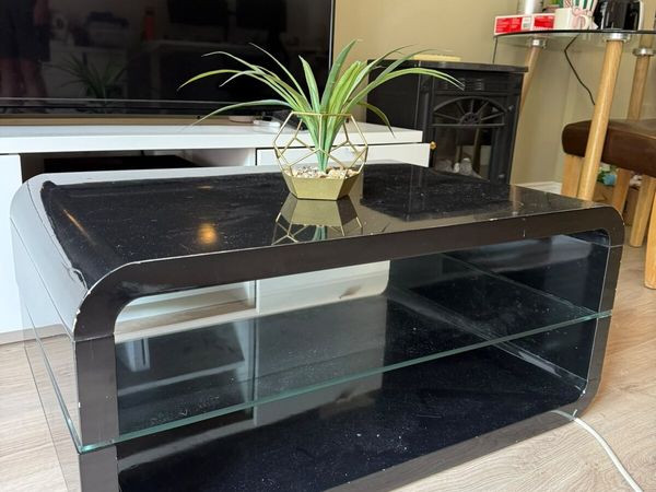 Lovely black coffee table,great condition - Main image