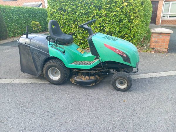 Ride on lawnmower - Main image