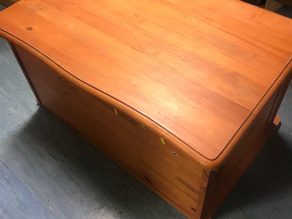 Blanket box solid pine chest - Main image
