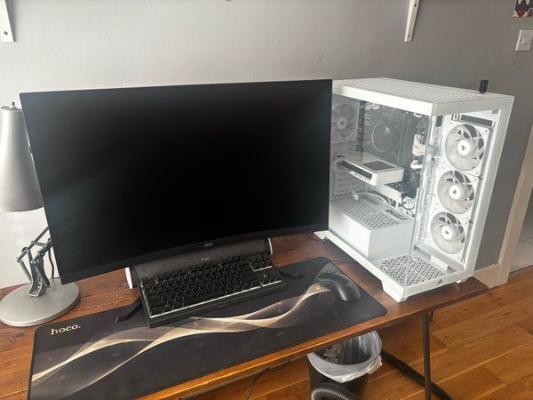 AWD-IT X= 3500X Intel Core i5 12400F - Main image