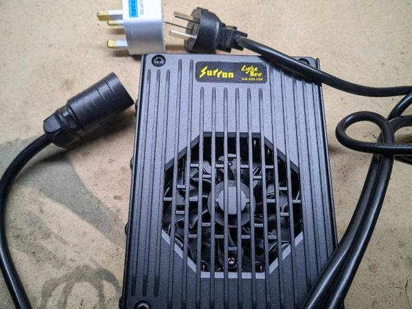Surron charger - Main image