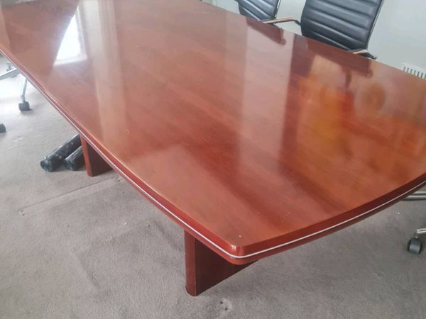 Executive board room table with 6 - Main image