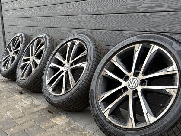 17” GENUINE VOLKSWAGEN GOLF GTD ALLOY WHEELS&TYRES - Main image