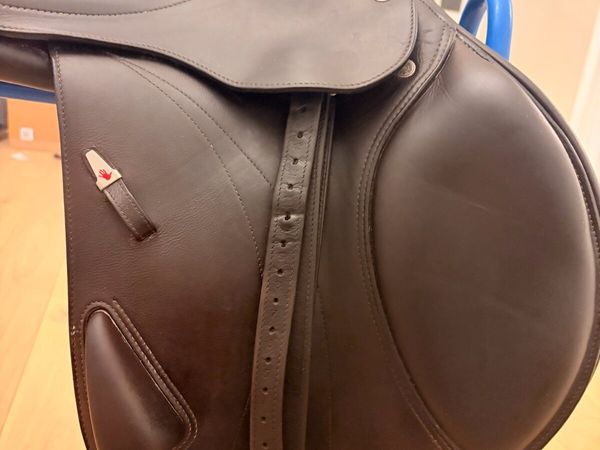 Equipe monoflap jumping saddle - Main image