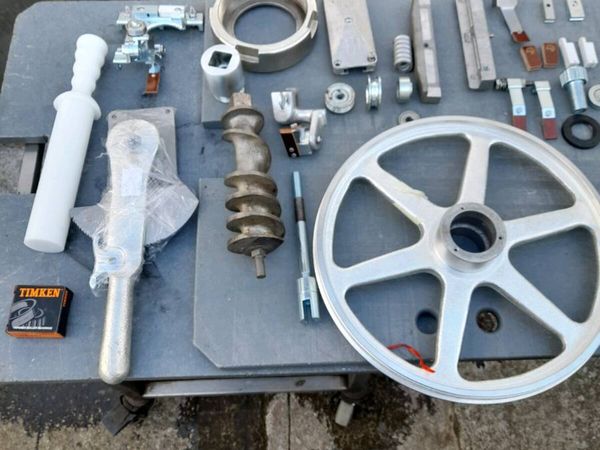 Parts for butchers mincers and bandsaws - Main image