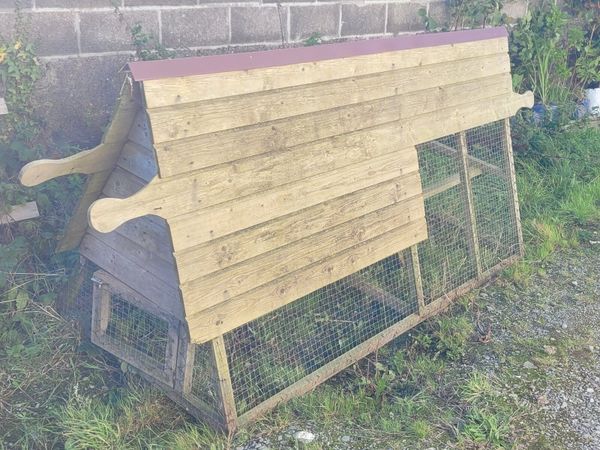 Hen House Chicken Coop - Main image