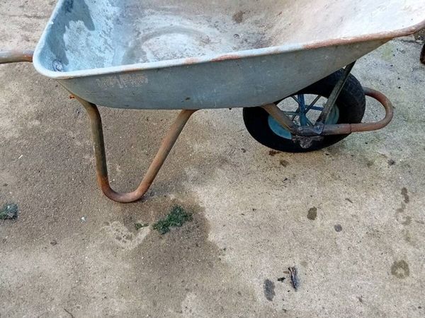WHEEL BARROW - Main image