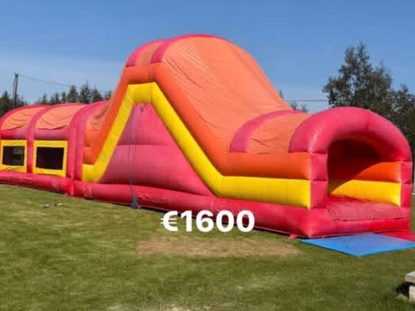 Bouncy castles - Main image