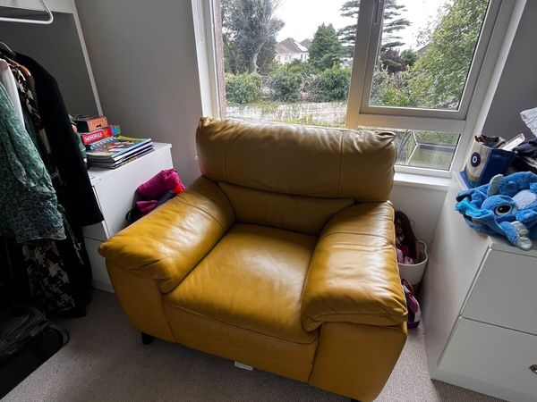 Yellow Arm chair - Main image