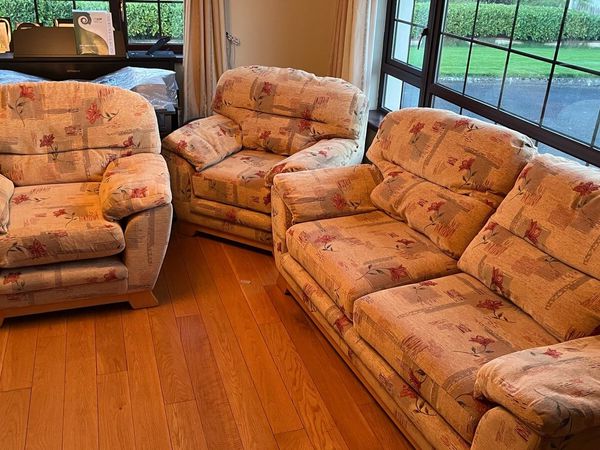 3 piece suite - Main image