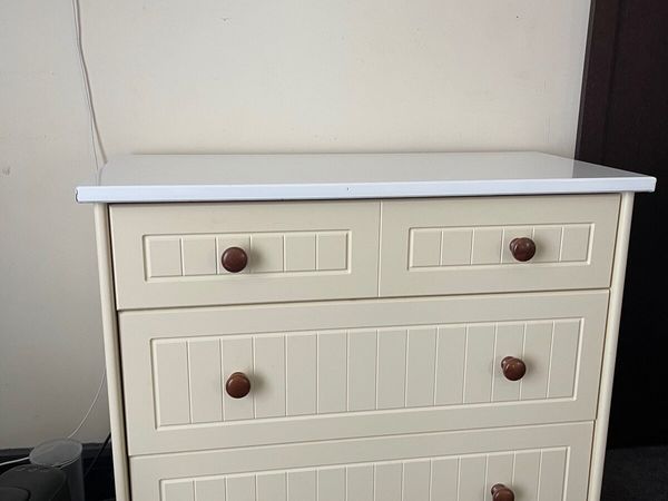 Wardrobe - Main image