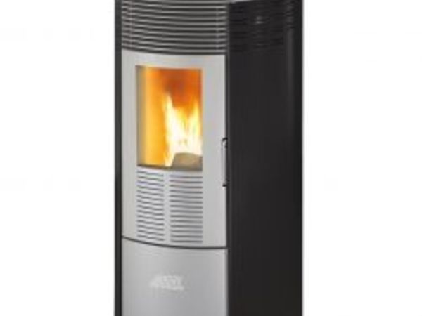 Redonda 8 Black Wood Pellet Stove - Main image
