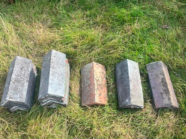 Concrete ridge caps - Main image