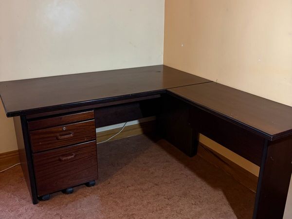Office desk. - Main image