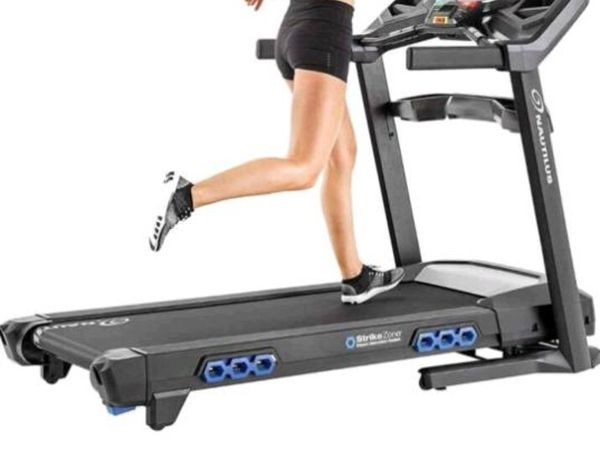NAUTILUS T626 treadmill - Main image