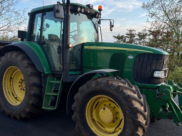 John Deere 6820 - Main image