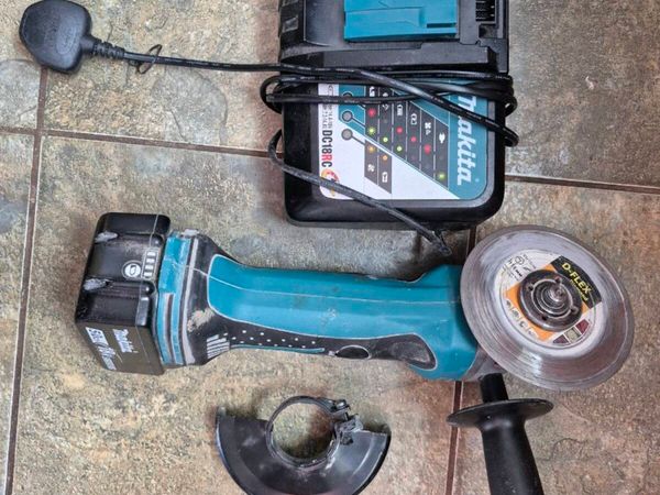 Makita cordless angle grinder - Main image