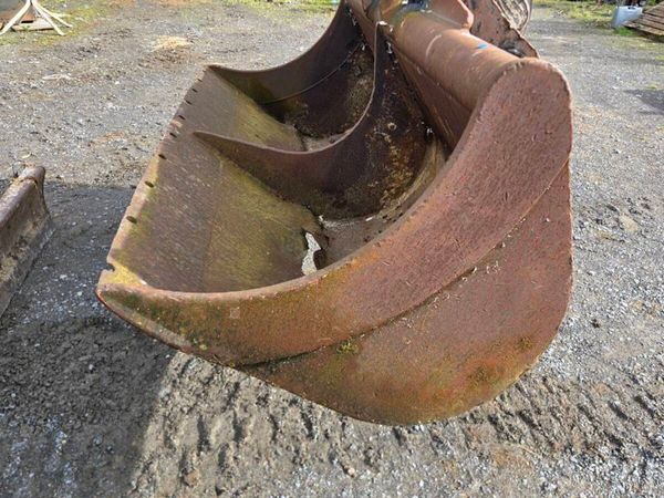 Buckets - Main image