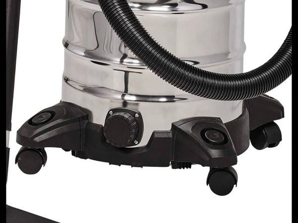 Commercial 30L Wet & Dry Vacuum Cleaner - Main image