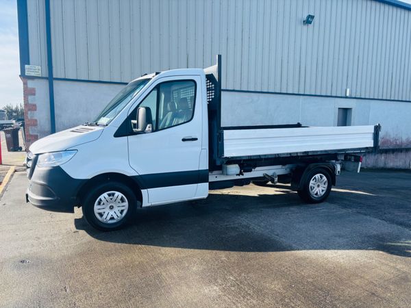 221 Mercedes-Benz Sprinter Tipper €22,950 + VAT - Main image