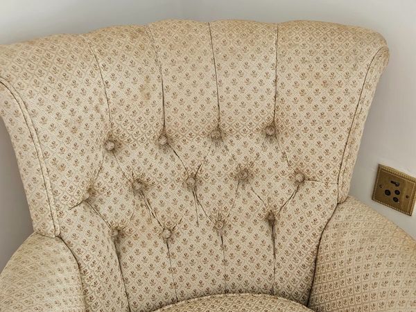 Antique chairs - Main image