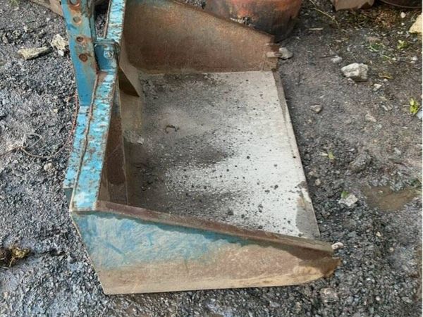 Link box Massey 35 - Main image