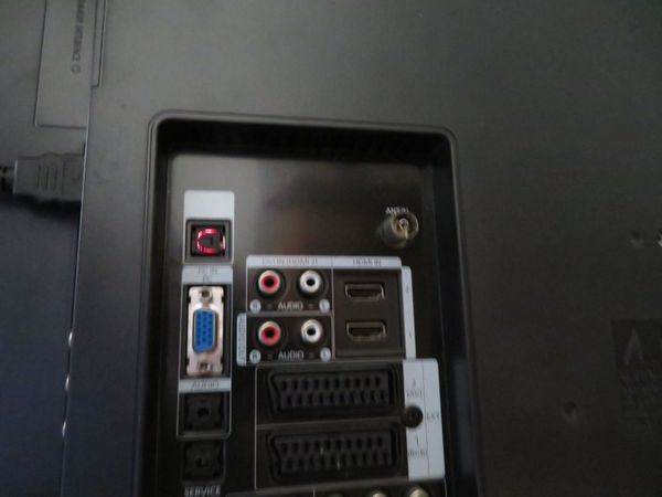 32 inch TV (Samsung, HDMI*3, no remote) - Main image