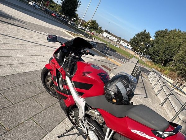 Cbr 600 - Main image