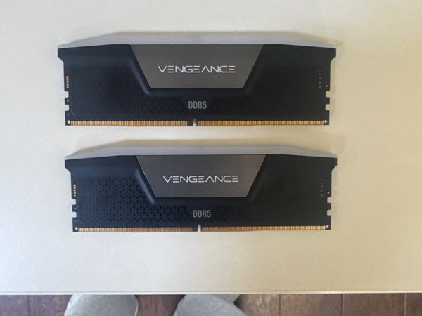 Corsair vengeance RGB DDR5 32GB(16x2)6000mhz Cl36 - Main image