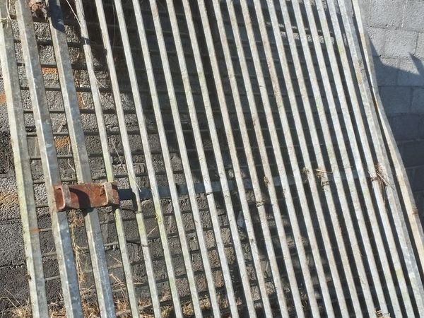 Building Site or commercial unit gates strong galv - Main image