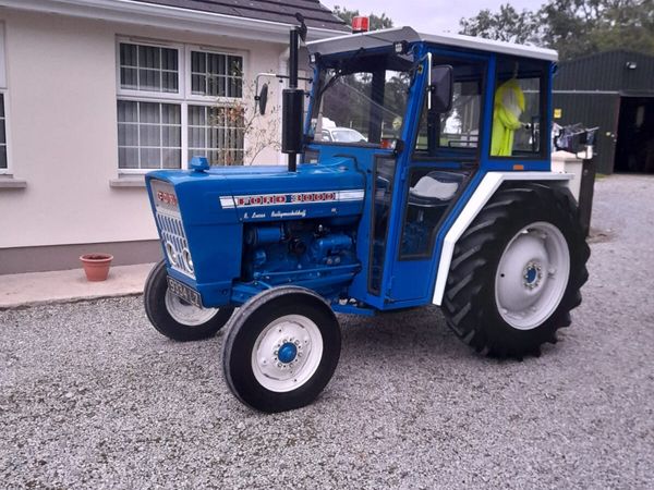New Cab ford 2600 3600 - Main image