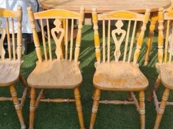 Kitchen Table with 4 chairs delivery locally inclu - Main image