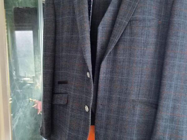 Mens Suit - Main image