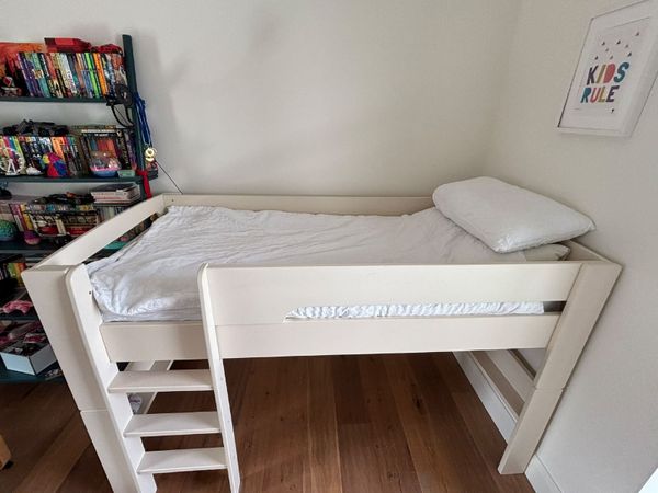 Single Cabin / Mid Sleeper Bed - Main image
