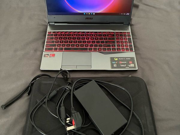MSI Gaming Laptop 15,6” AMD Ryzen 7 - Main image