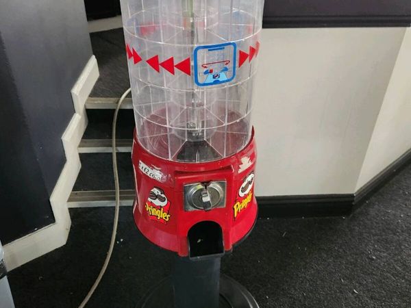 Pringles vending machine - Main image