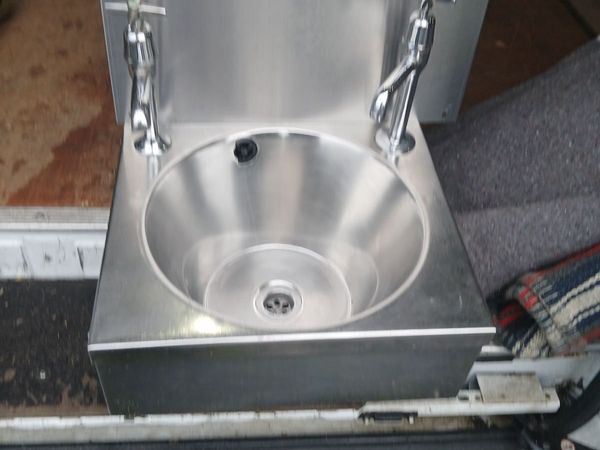Staneless steel  personnel  sink  unit del - Main image