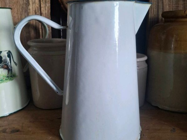 Vintage Enamel Jug (2 Litre) - Main image