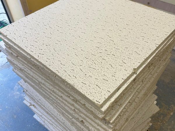 White ceiling tiles 600mm - Main image