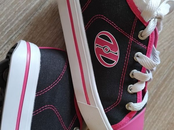 Pink & Black Heelys Skate Shoes, size C13 - Main image