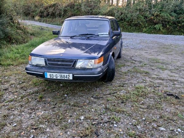 Saab 900 - Main image