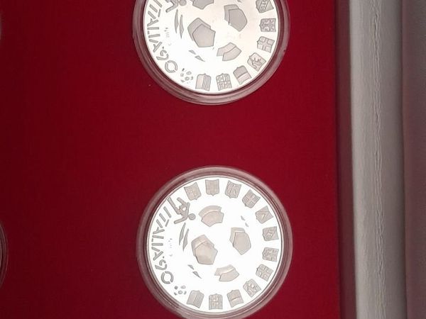 ITALIA 90 WORLD CUP SILVER COINS - Main image