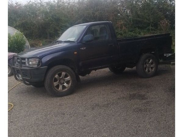 Mk4 Hilux single cab - Main image