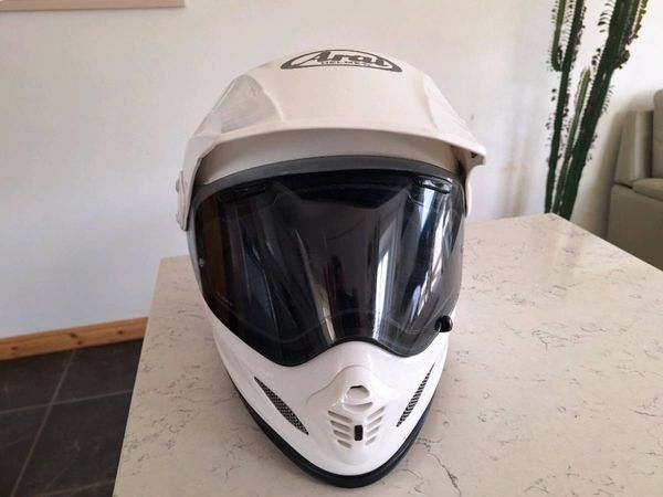 Arai tour x4 helmet - Main image