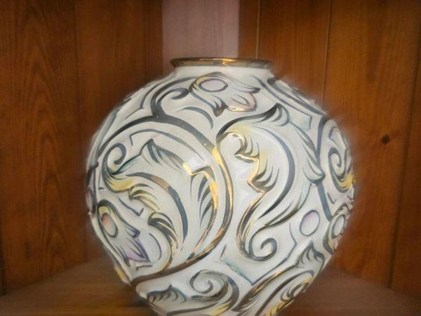 Wade England Gothic Vase - Main image