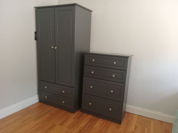 Wardrobe  and chest of drawers - Main image