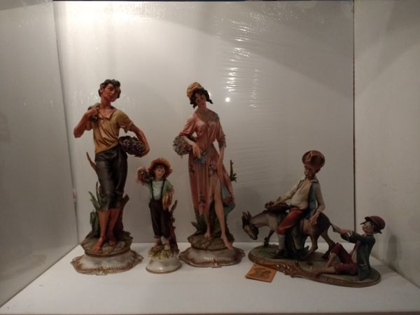 Capodimonte Figurine set Rare Vintage Collectibles - Main image