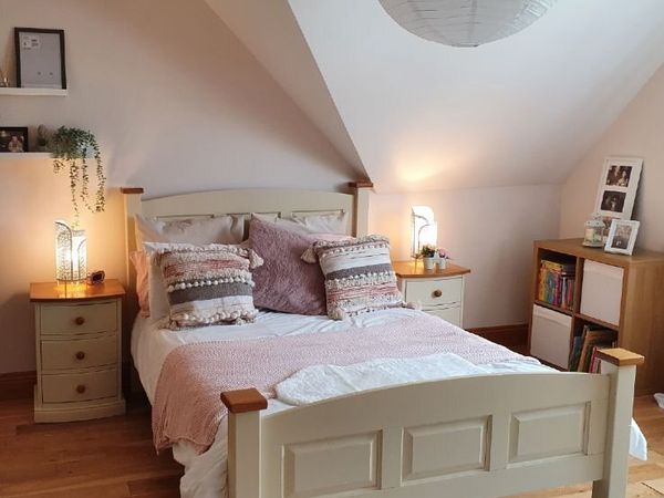 Bedroom furniture - Main image